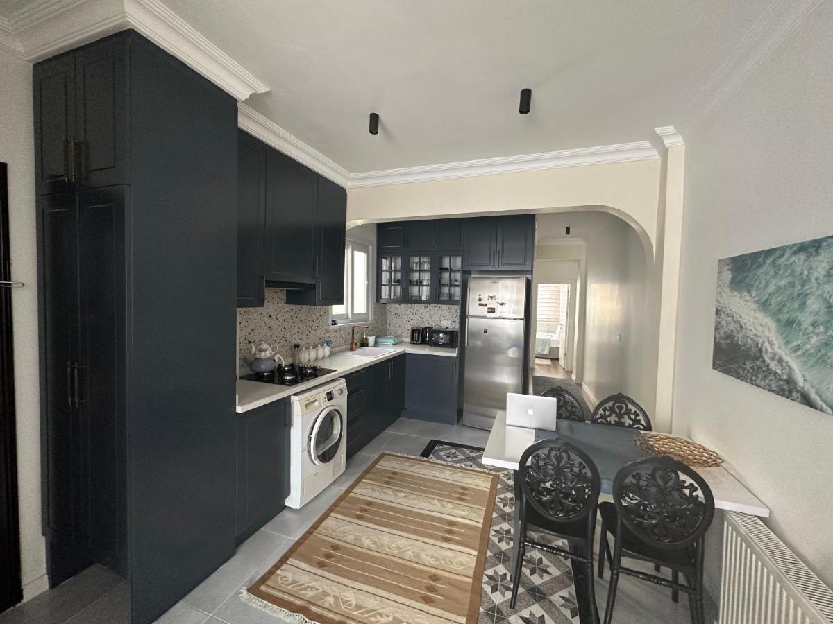 Center Of City In Besiktas 2 Plus 1 With 2 Bathroom And 3 Air Conditioner Istanbul Exterior foto