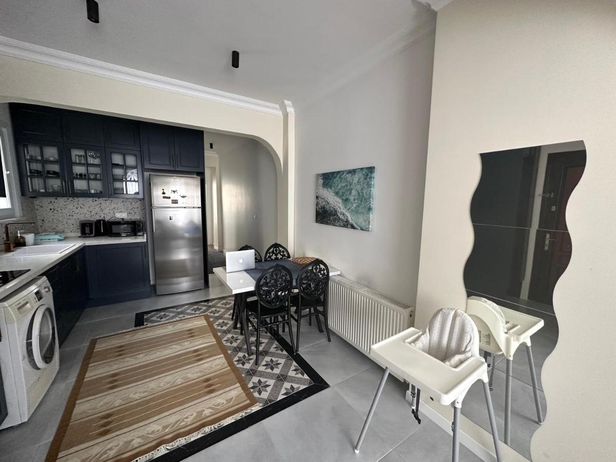 Center Of City In Besiktas 2 Plus 1 With 2 Bathroom And 3 Air Conditioner Istanbul Exterior foto