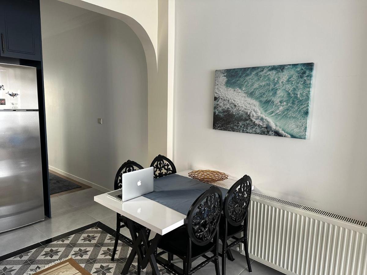Center Of City In Besiktas 2 Plus 1 With 2 Bathroom And 3 Air Conditioner Istanbul Exterior foto