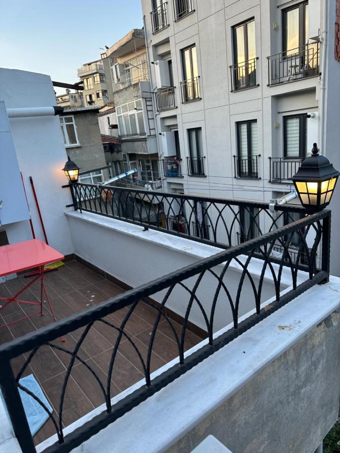 Center Of City In Besiktas 2 Plus 1 With 2 Bathroom And 3 Air Conditioner Istanbul Exterior foto